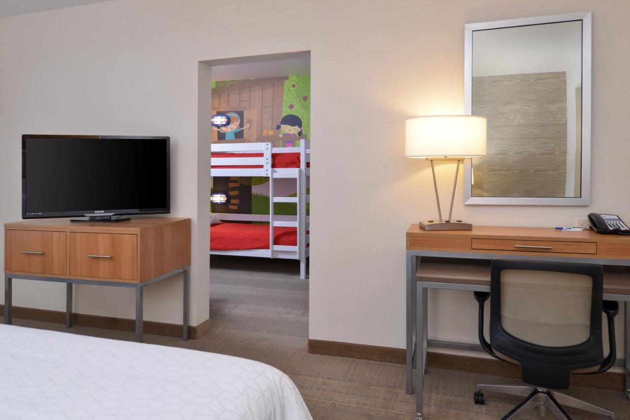 Kids King Suite - Non-Smoking at Holiday Inn Express & Suites Pocatello by IHG