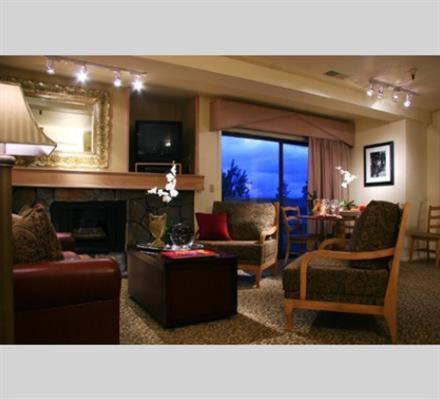 One-Bedroom Suite at GetAways at the Lodge at Kingsbury Crossing