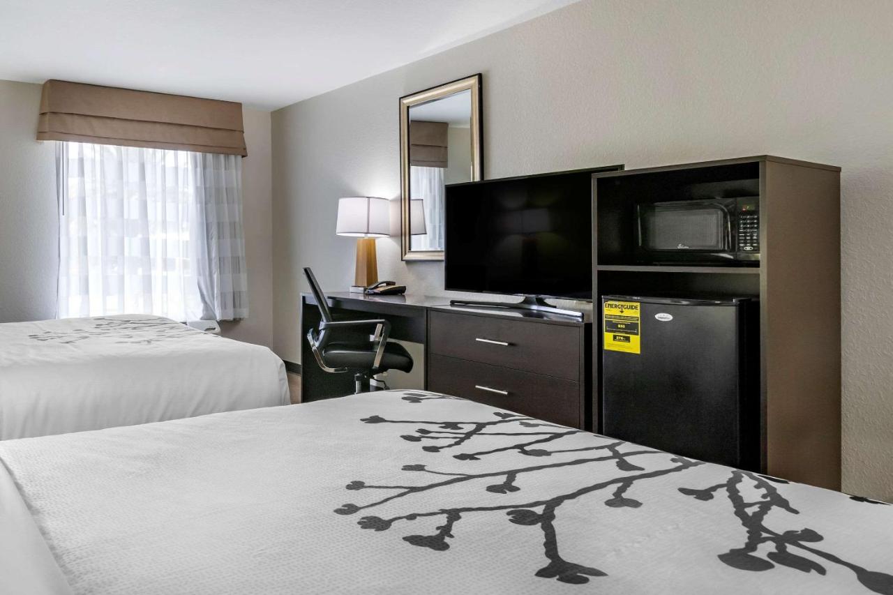 Queen Room with Two Queen Beds - Accessible/Non-Smoking at Sleep Inn & Suites Brunswick North