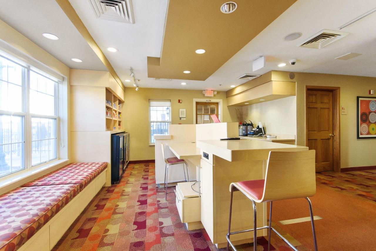  | TownePlace Suites by Marriott Chicago Elgin-West Dundee