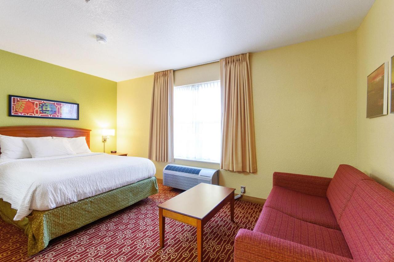 Deluxe studio 1 Queen Bed Non-Smoking at Extended Stay America Suites Chicago Elgin West Dundee