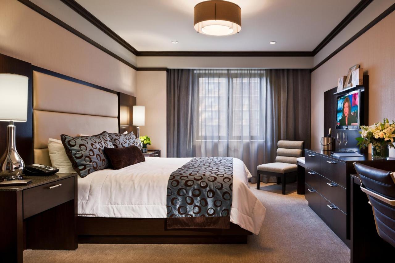 Deluxe Queen Room at The Pearl New York
