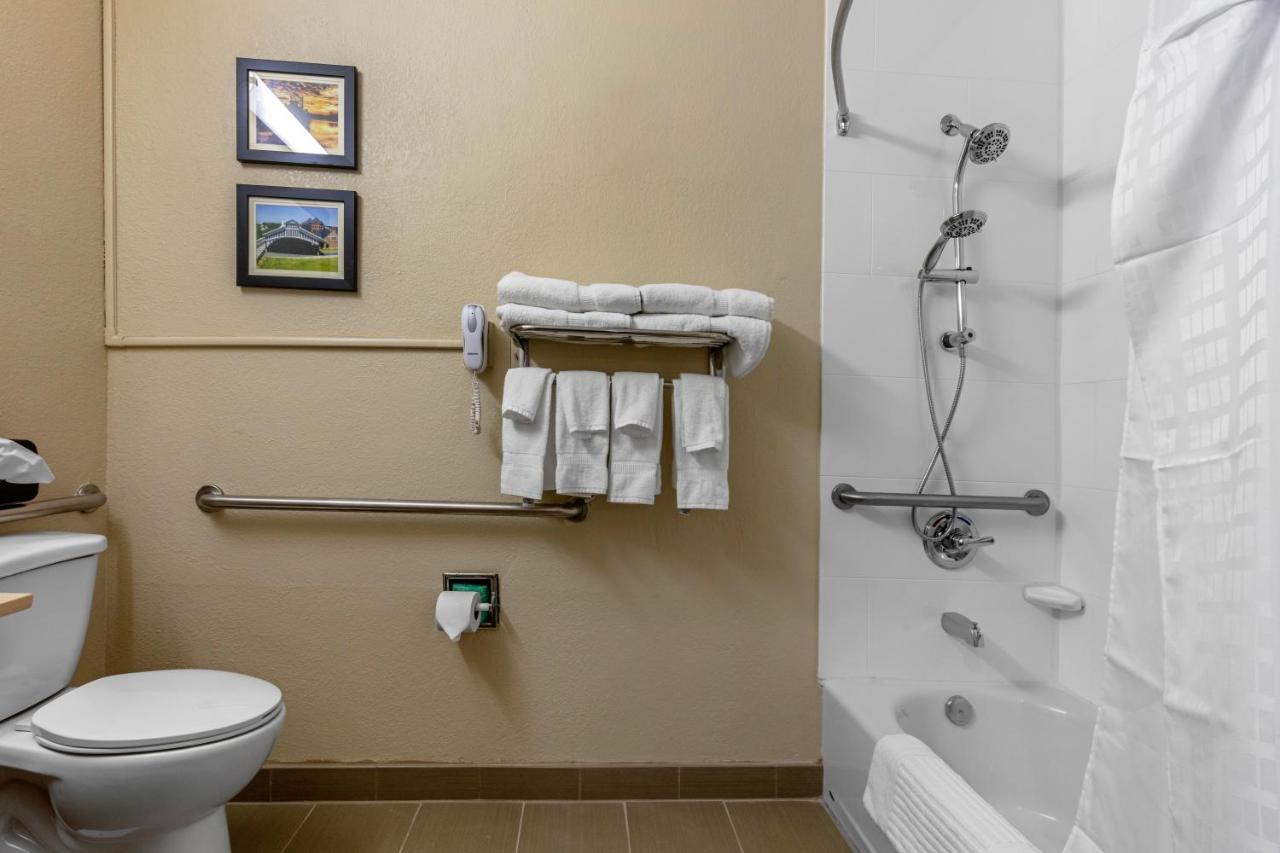 King Suite - Accessible/Non-Smoking at Comfort Inn & Suites Montgomery East Carmichael Rd