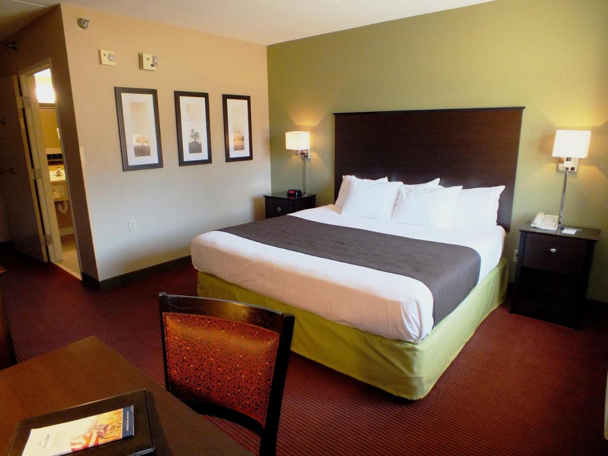 King Room - Non-Smoking at AmericInn by Wyndham Okoboji