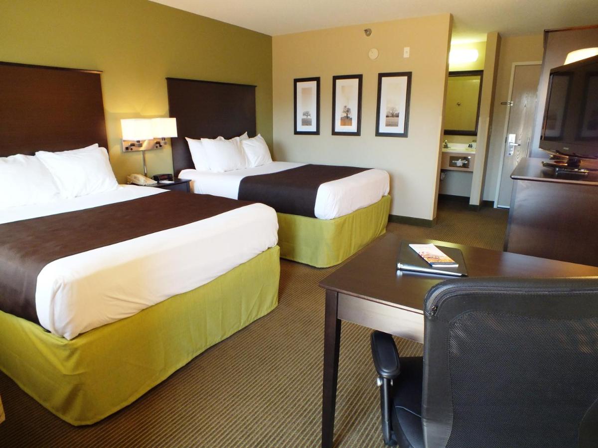 Deluxe Queen Room with Two Queen Beds - Non-Smoking at AmericInn by Wyndham Okoboji