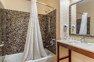Room #49190910 at Comfort Suites Baytown I - 10