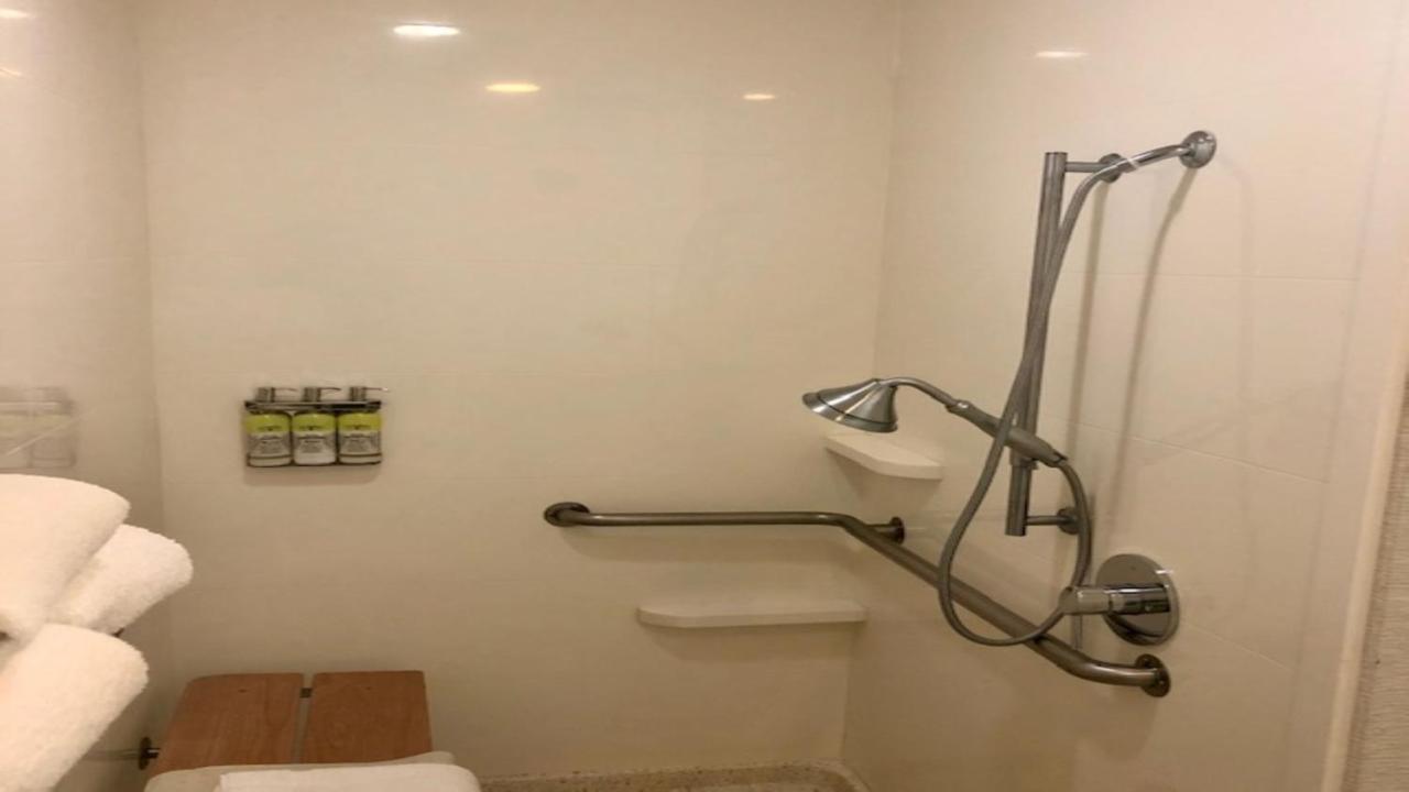 Queen Room with Two Queen Beds - Disability Access Roll in Shower/Non-Smoking at Holiday Inn Express Hotel & Suites Berkeley by IHG