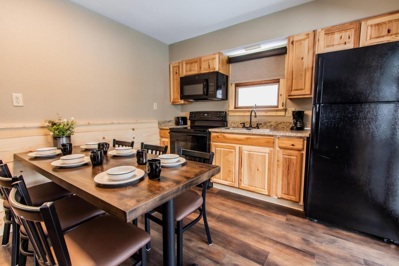 Deluxe Bungalow at Burr Oak Lodge & Conference Center