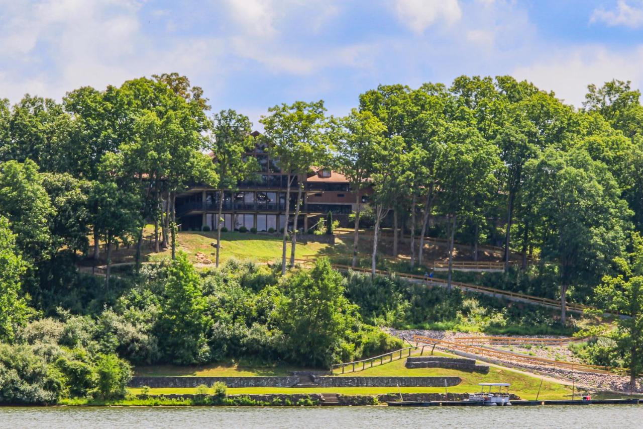 Burr Oak Lodge & Conference Center