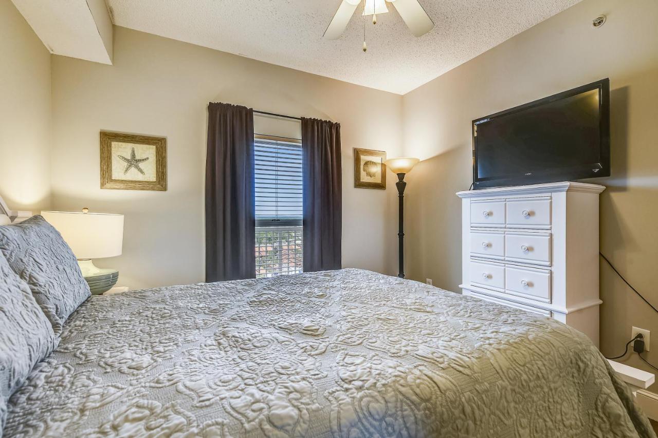 Two-Bedroom Apartment at Majestic Beach Resort by Royal American Beach Getaways