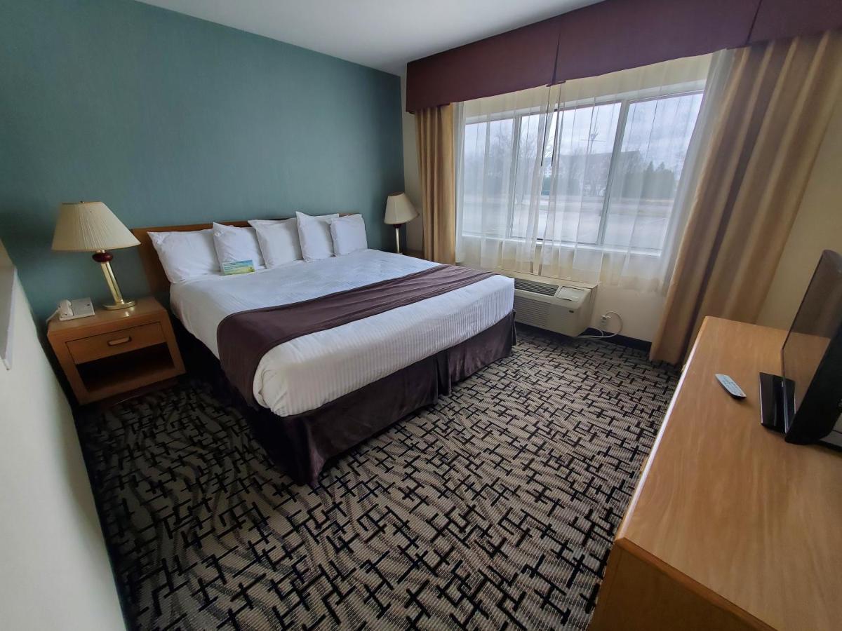 | Groton Inn and Suites