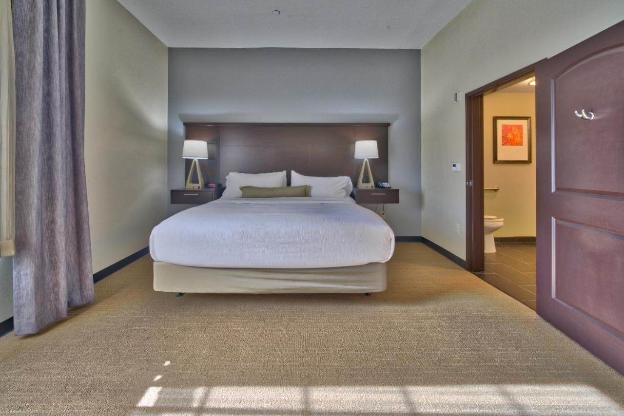 One-Bedroom King Room with Mobility Accessible Tub - Non-Smoking at Staybridge Suites Lubbock South, an IHG Hotel