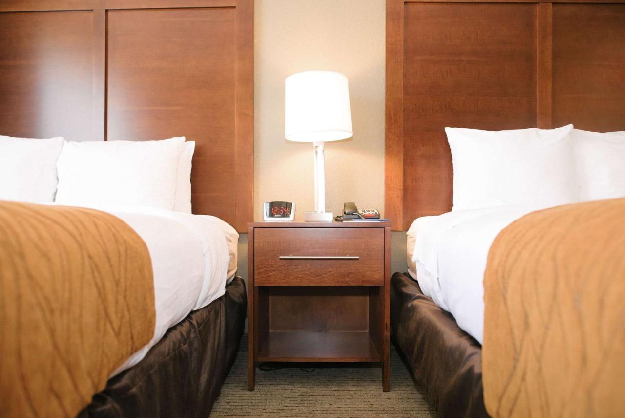 Queen Room with Two Queen Beds - Non-Smoking at Comfort Inn & Suites Custer - Crazy Horse Area