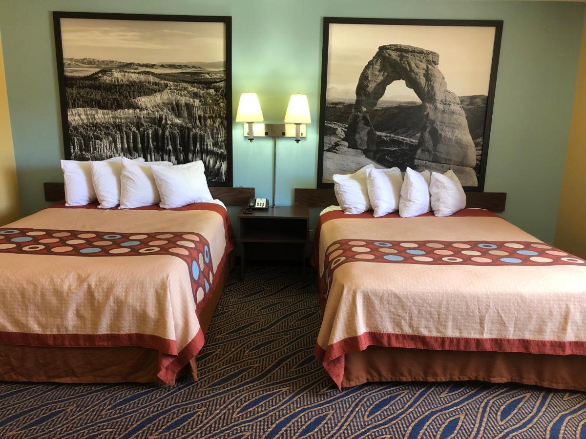 2 Queen Beds, Deluxe Rooms, Kitchenette, Non-Smoking at Super 8 by Wyndham Cedar City