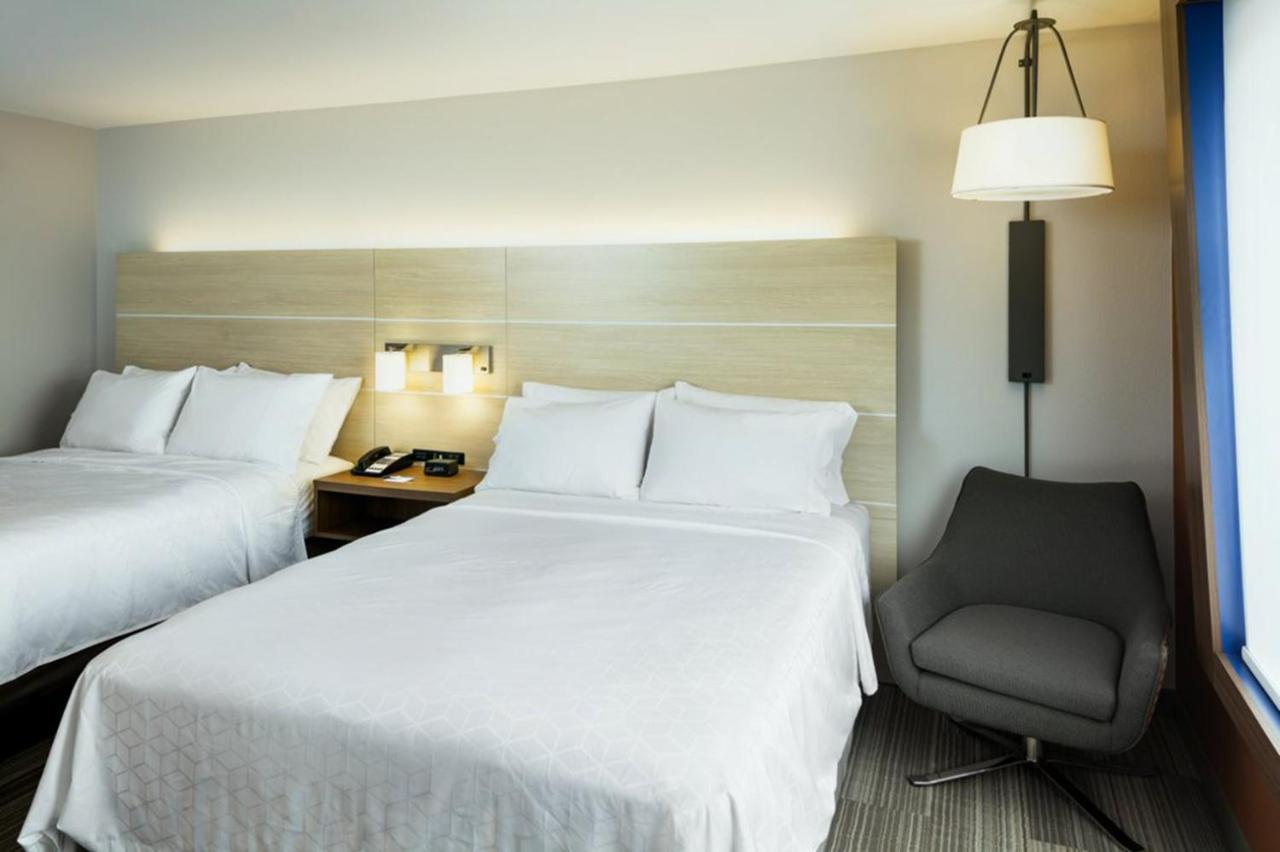 Room with Two Beds - Hearing Accessible - Non-Smoking at Holiday Inn Express & Suites Medford by IHG