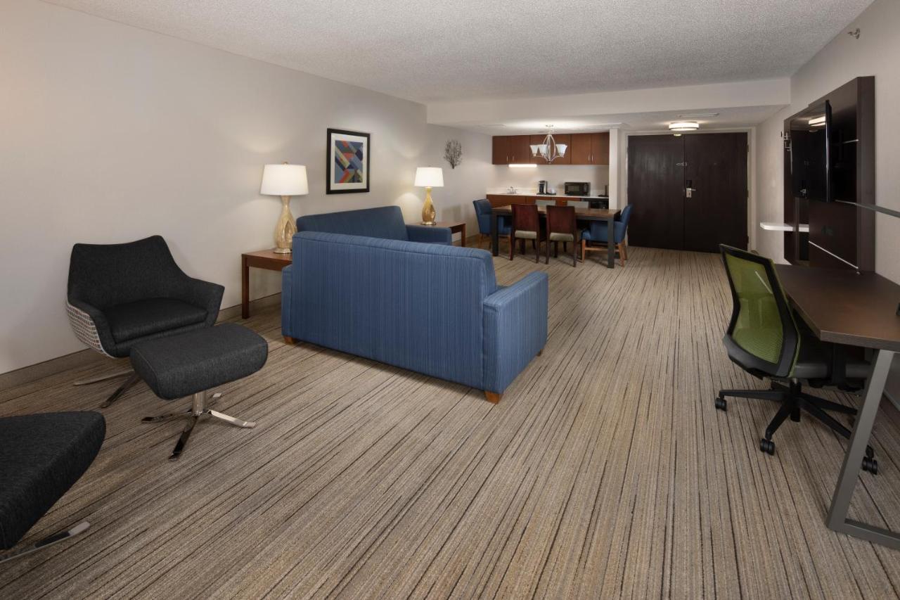 Executive Suite with One King Bed - Non-Smoking at Holiday Inn Express Middlesboro by IHG