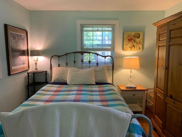 Cedar Court Inn