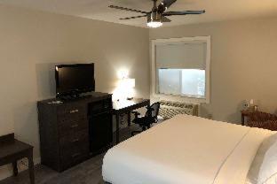 Room #18476673 at HOM Hotel Gainesville, SureStay Collection by Best Western