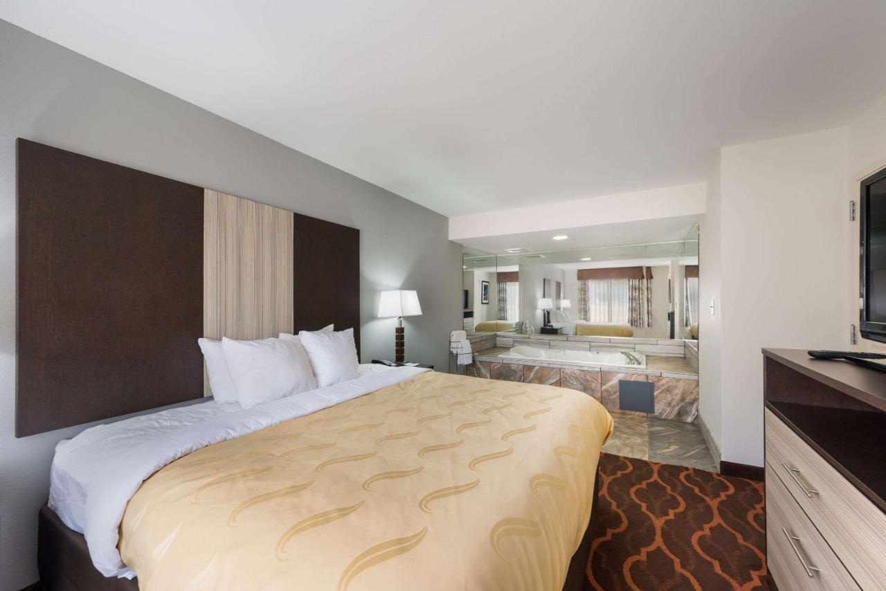 Efficiency King Suite - Accessible/Non-Smoking at Quality Inn & Suites Huntsville Research Park Area