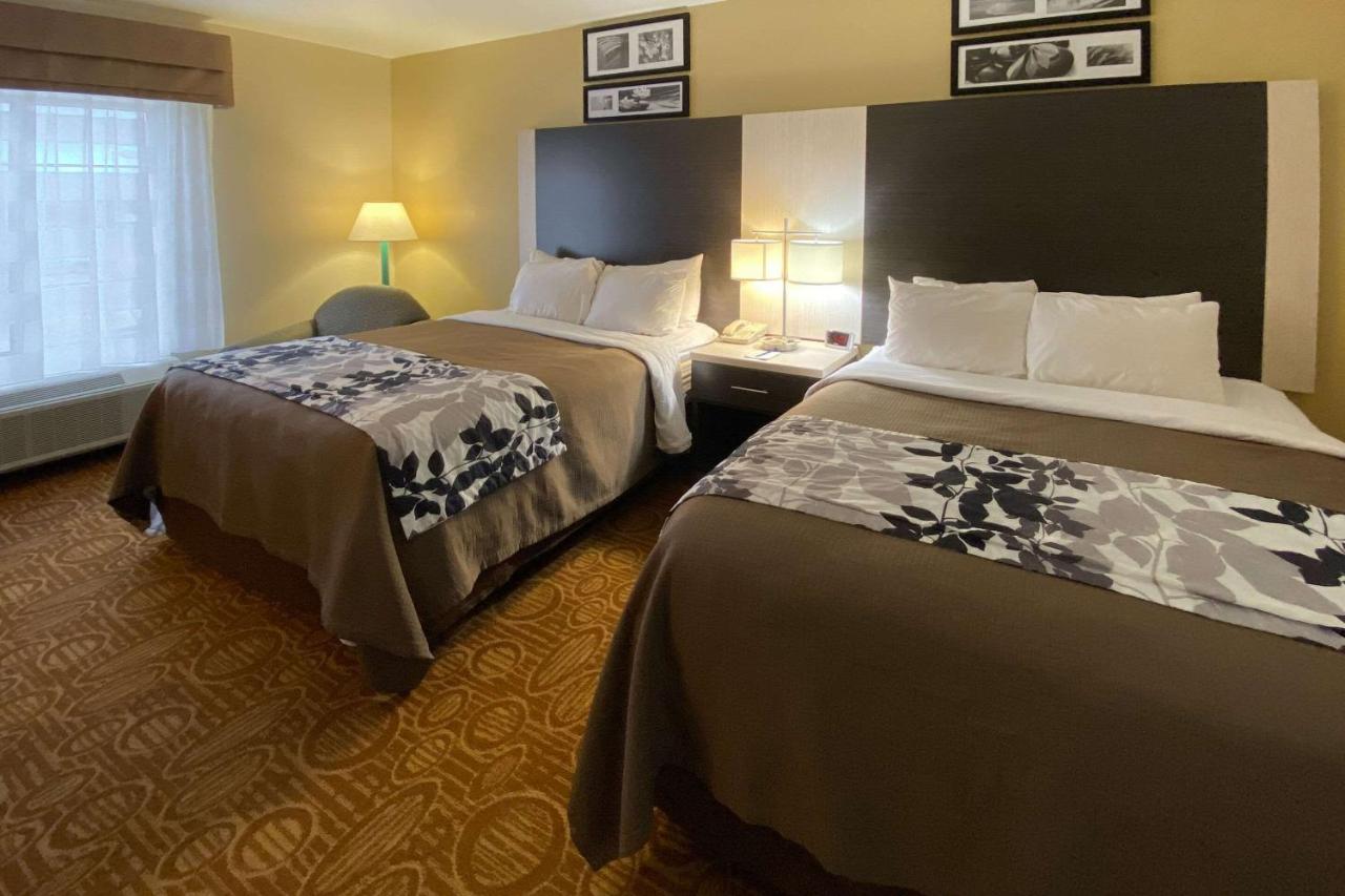 Queen Suite with Two Queen Beds - Non-Smoking at Sleep Inn & Suites Springdale West
