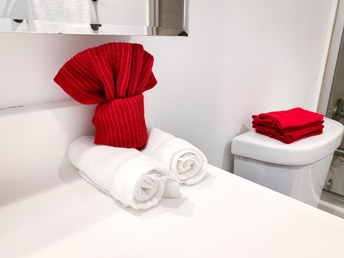 Collins Avenue Apartment