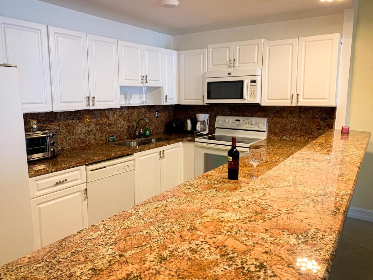 One-Bedroom Apartment at Collins Avenue Apartment