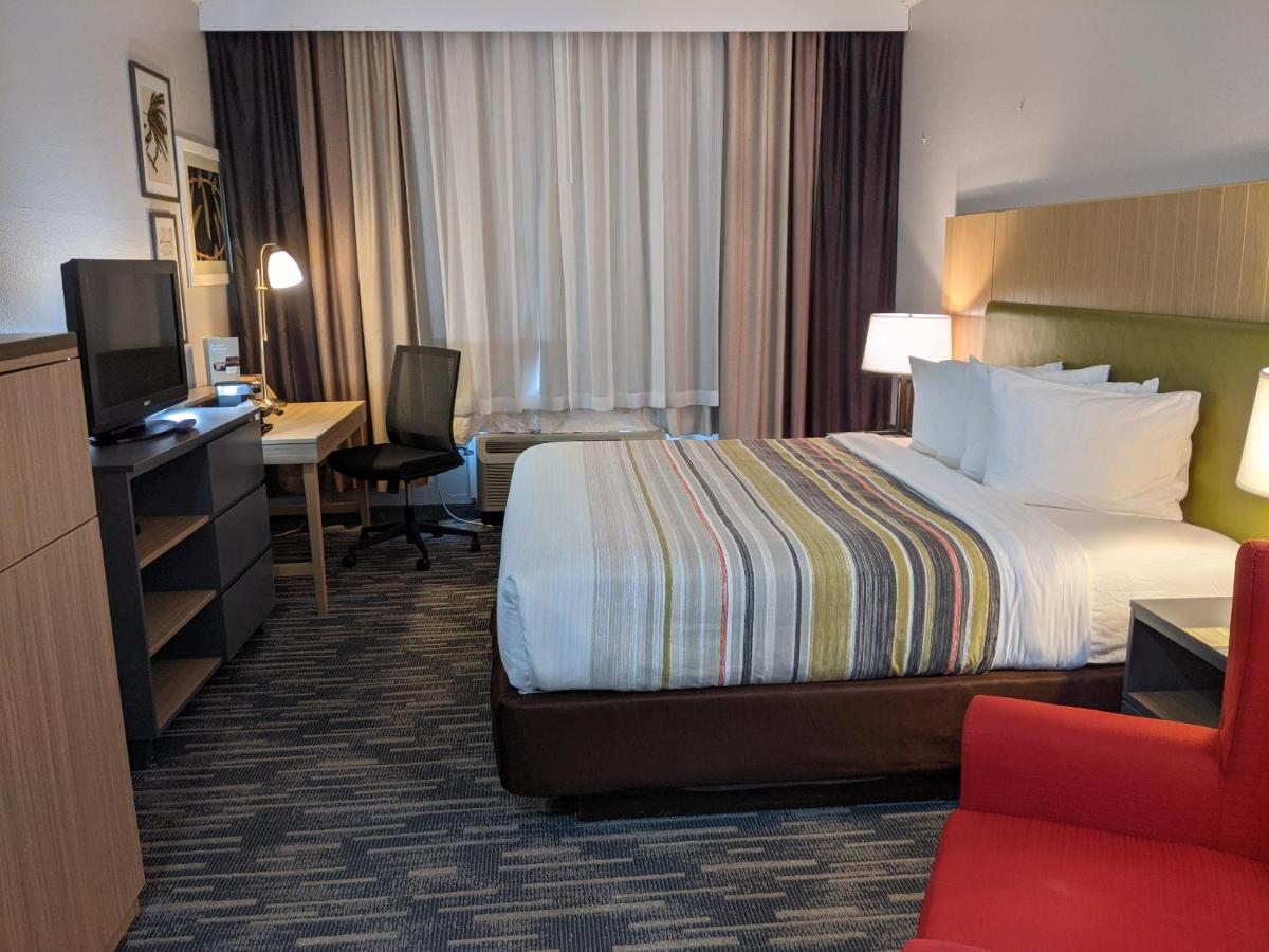 King Room - Non-Smoking at Country Inn & Suites by Radisson, Nashville, TN