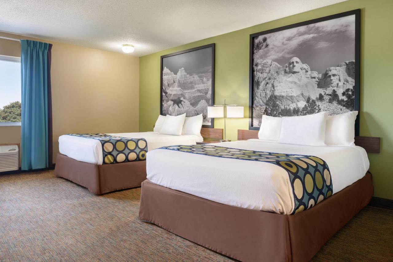 Studio Suite with Two Queen Beds - Non-Smoking at Super 8 by Wyndham Sioux Falls