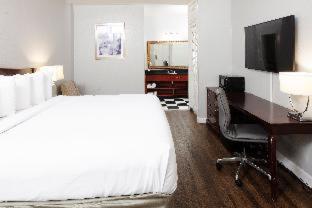 Room #5686089 at Maison St Charles