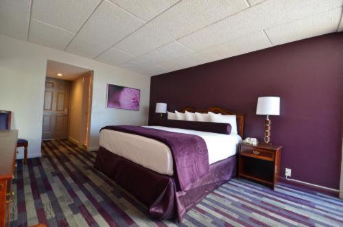 Room #7851881 at Sea Club Resort
