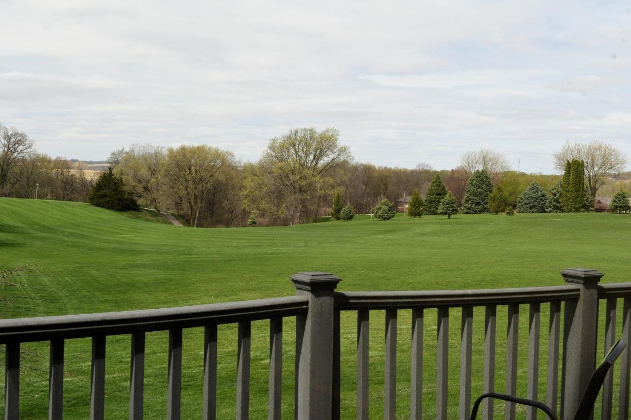 King Standard Suite at Cobblestone Inn & Suites - Denison Majestic Hills