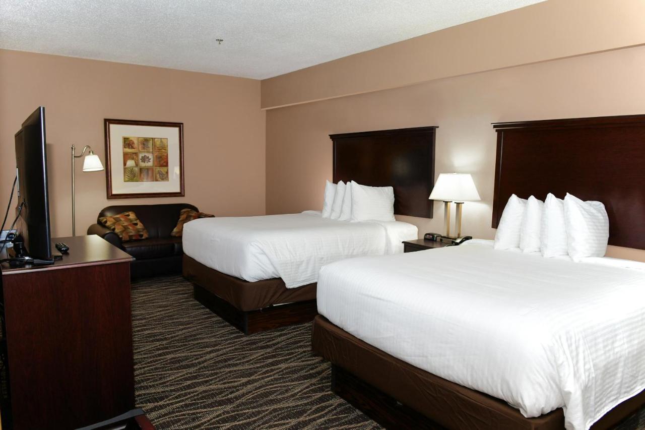 Family Two-Bedroom Suite at Cobblestone Inn & Suites - Denison Majestic Hills