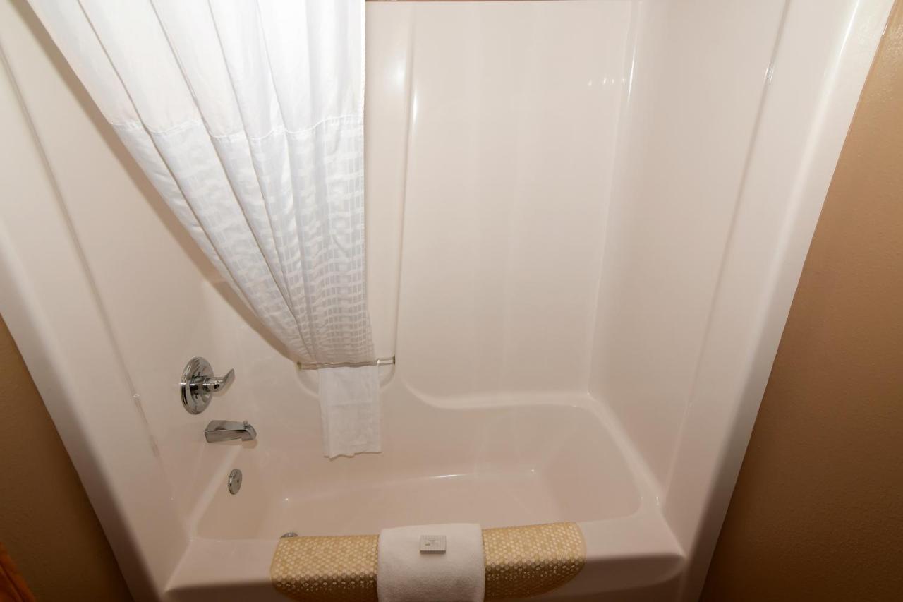 Two Queen Standard Suite at Cobblestone Inn & Suites - Denison Majestic Hills