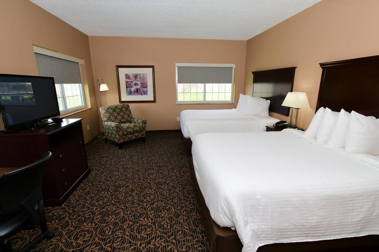 Two Queen Standard Suite at Cobblestone Inn & Suites - Denison Majestic Hills