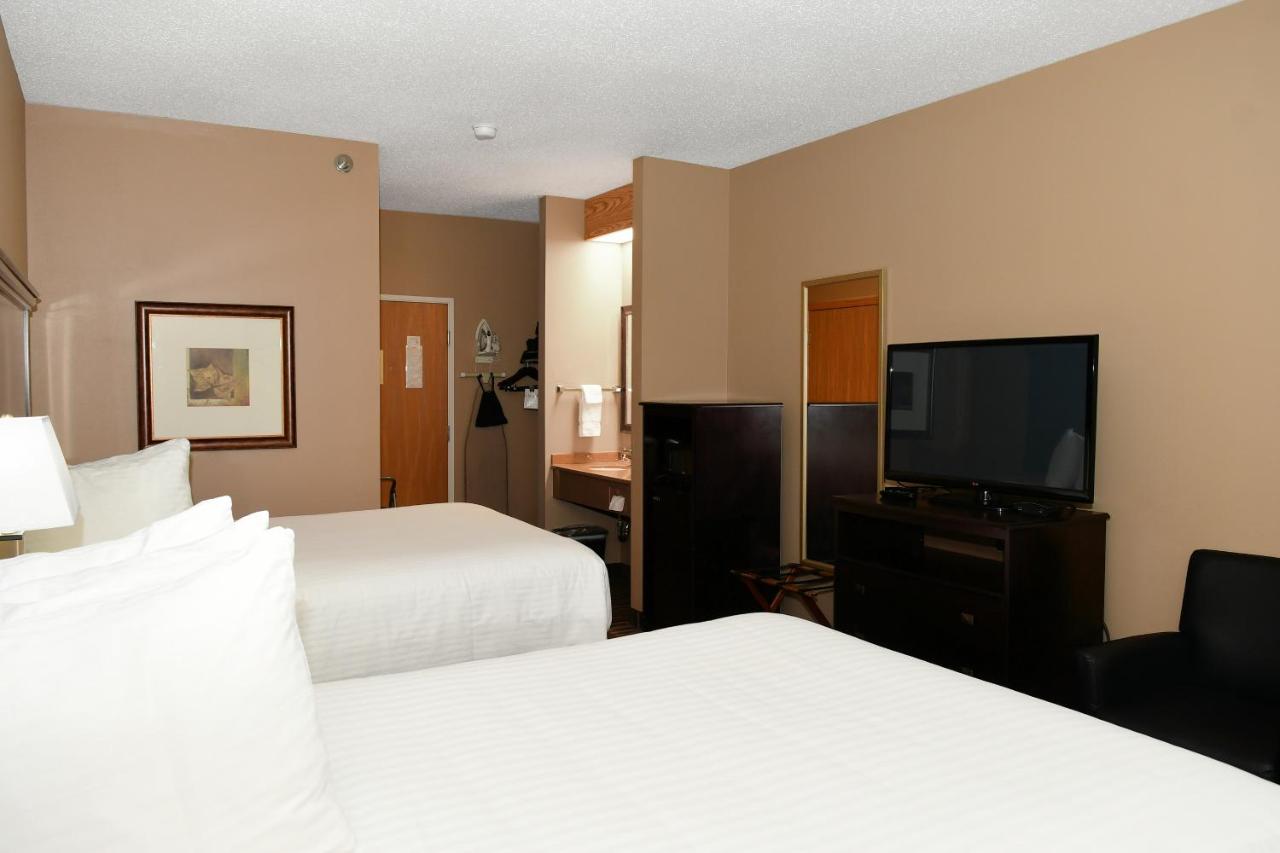 Queen Room with Two Queen Beds - Non-Smoking at Cobblestone Inn & Suites - Denison Majestic Hills