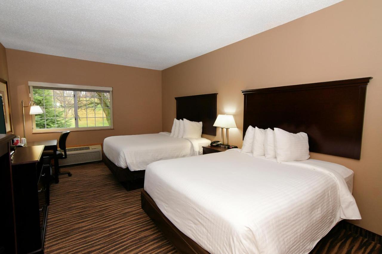 Queen Room with Two Queen Beds - Non-Smoking at Cobblestone Inn & Suites - Denison Majestic Hills