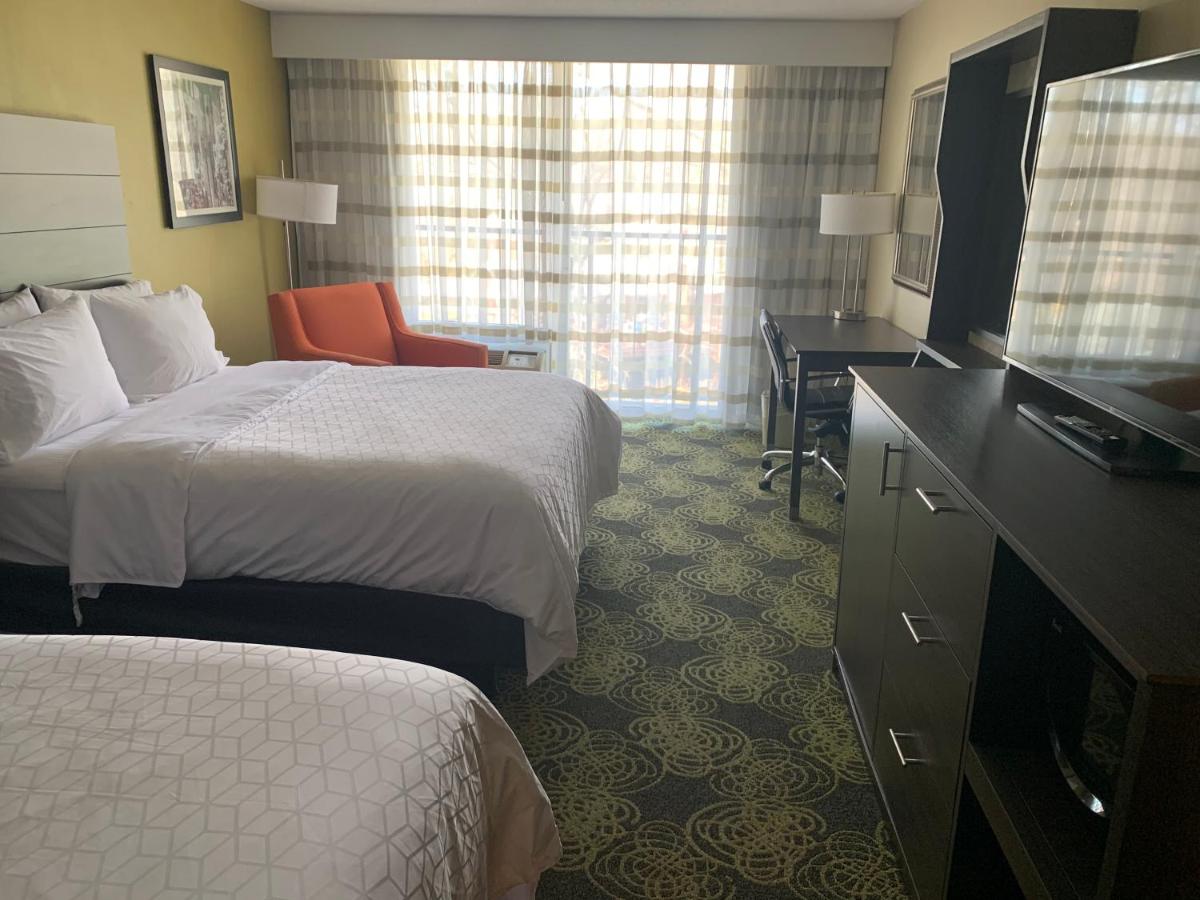 Queen Room with Two Queen Beds - Non-Smoking at Holiday Inn Charlottesville-Univ Area by IHG