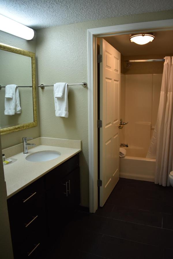 One-Bedroom King Suite at Staybridge Suites Cranbury by IHG