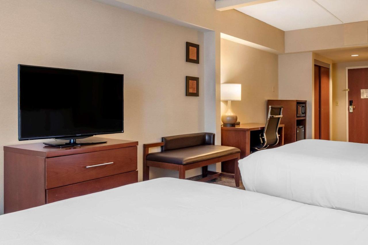 Double Suite with Two Double Beds - Non-Smoking at Comfort Suites Downtown Carlisle