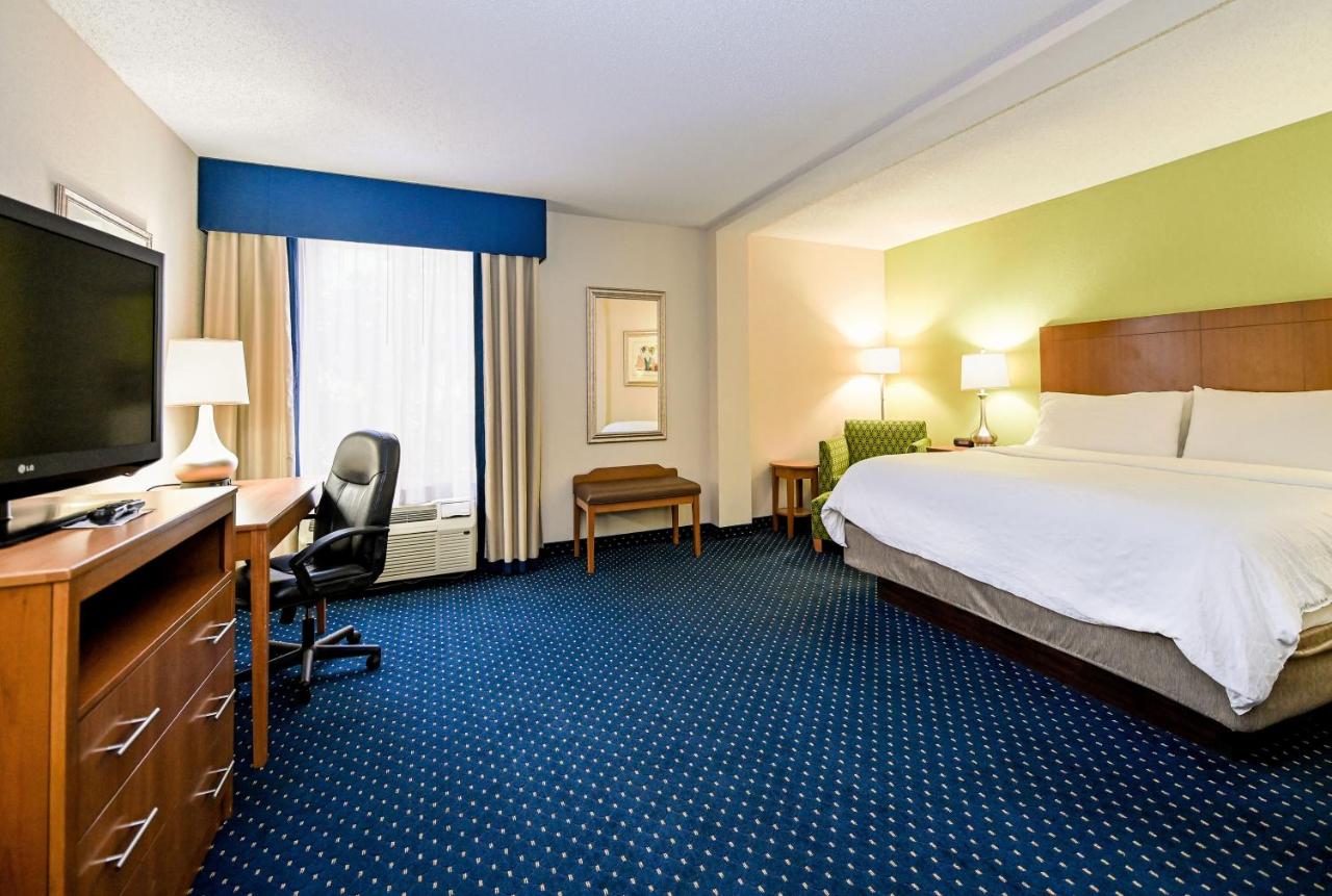 King Room - Non-Smoking at Holiday Inn Express Hotel & Suites Richmond North Ashland by IHG