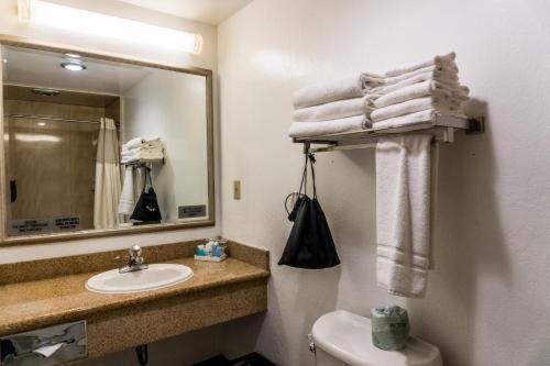 Room #5628229 at Wharf Inn