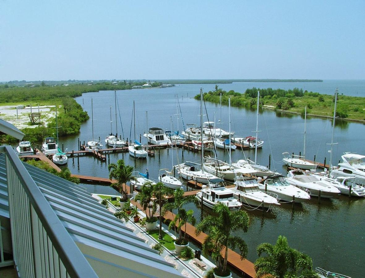 Harborside Suites at Little Harbor