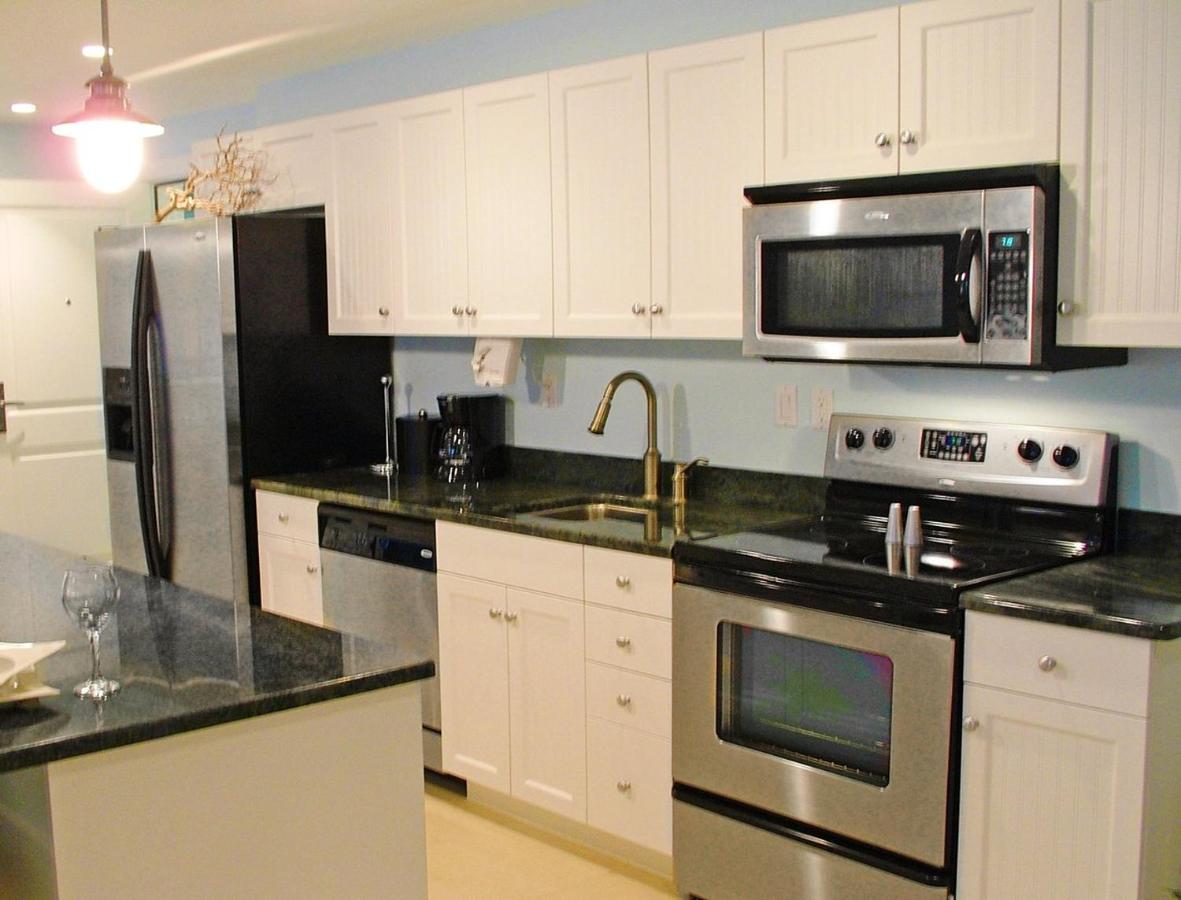 Harborside Suites at Little Harbor