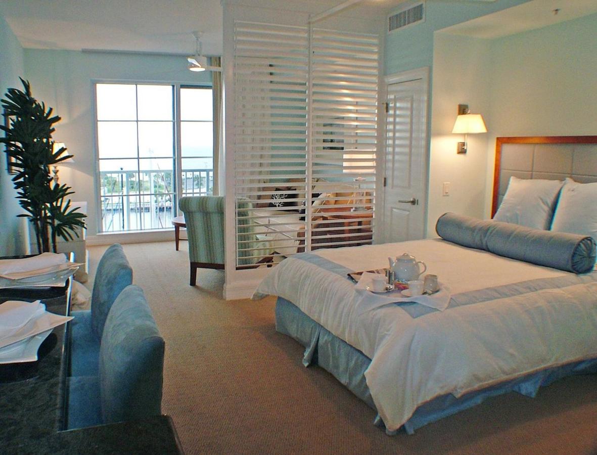 Harborside Suites at Little Harbor