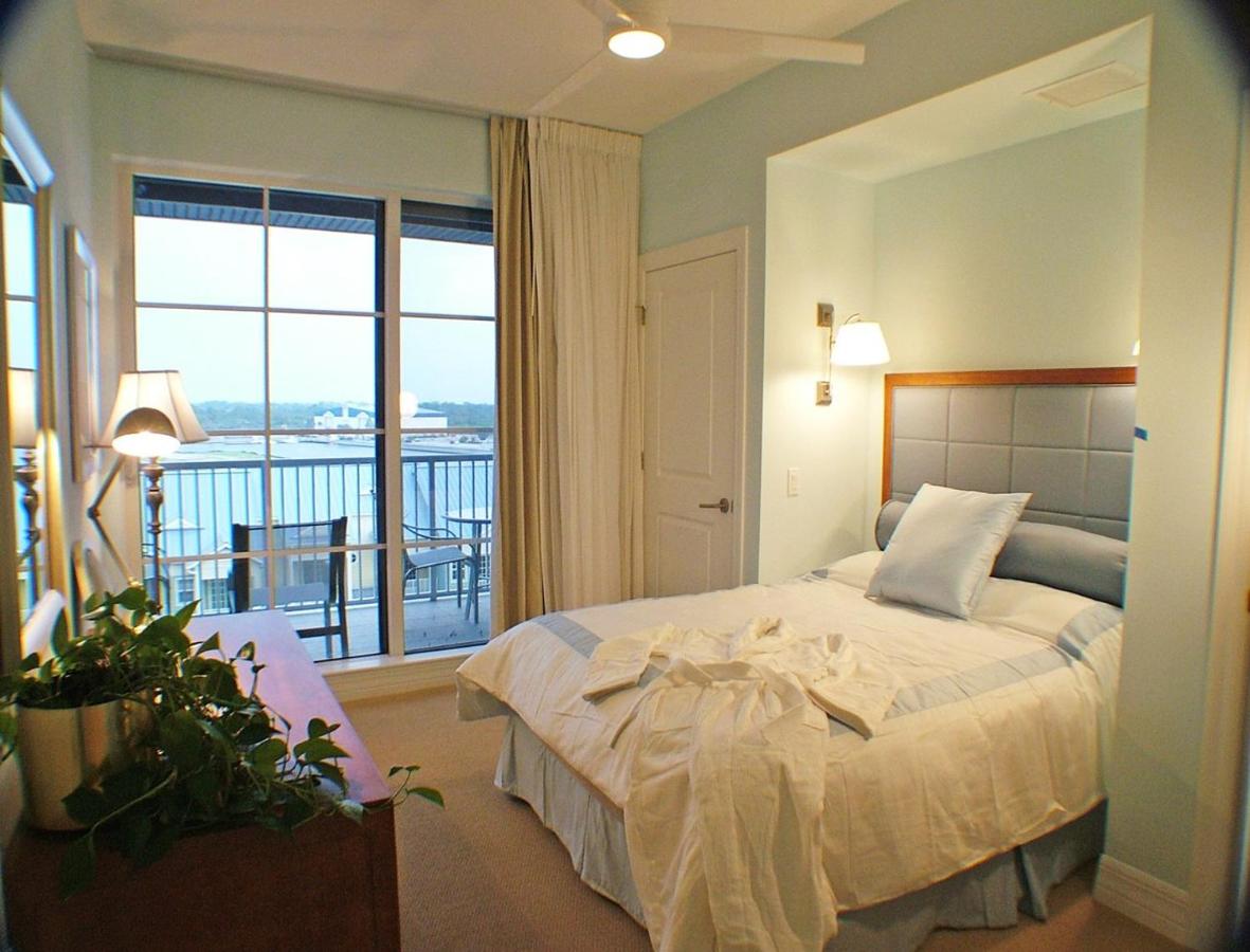 Harborside Suites at Little Harbor