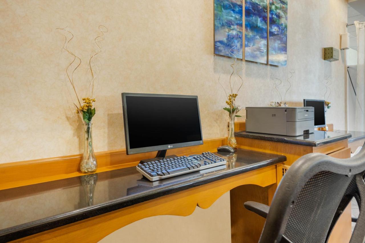  | Ramada by Wyndham Levittown Bucks County