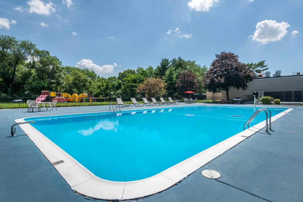  | Ramada by Wyndham Levittown Bucks County