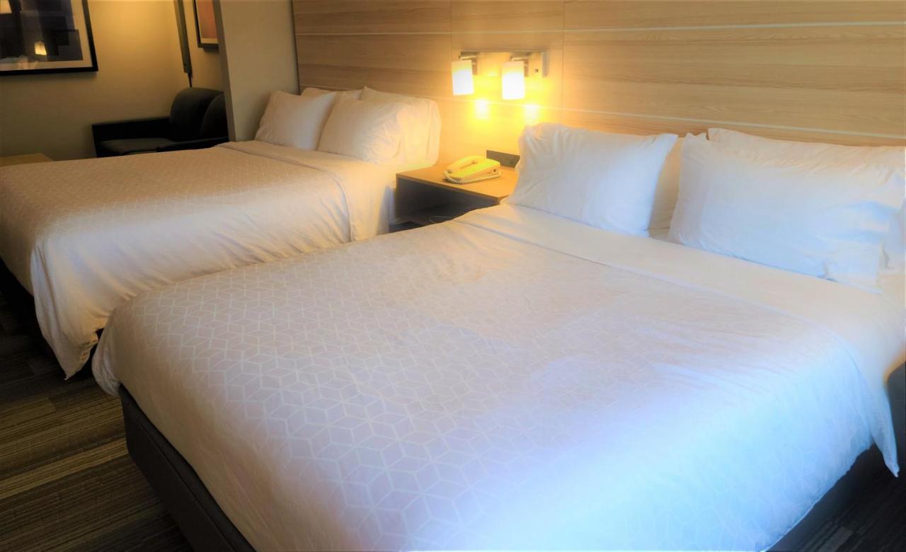 Studio Suite with Two Queen Beds at Holiday Inn Express Newton Falls, an IHG Hotel