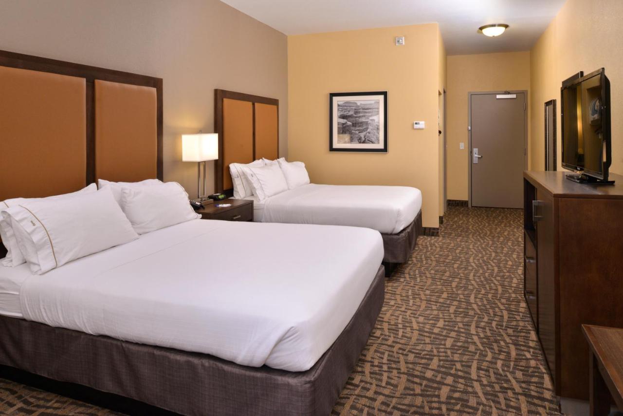 Twin Room - Mobility Access at Holiday Inn Express & Suites Page - Lake Powell Area by IHG