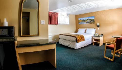 Room #42581907 at Holiday Inn Express Glenwood Springs by IHG